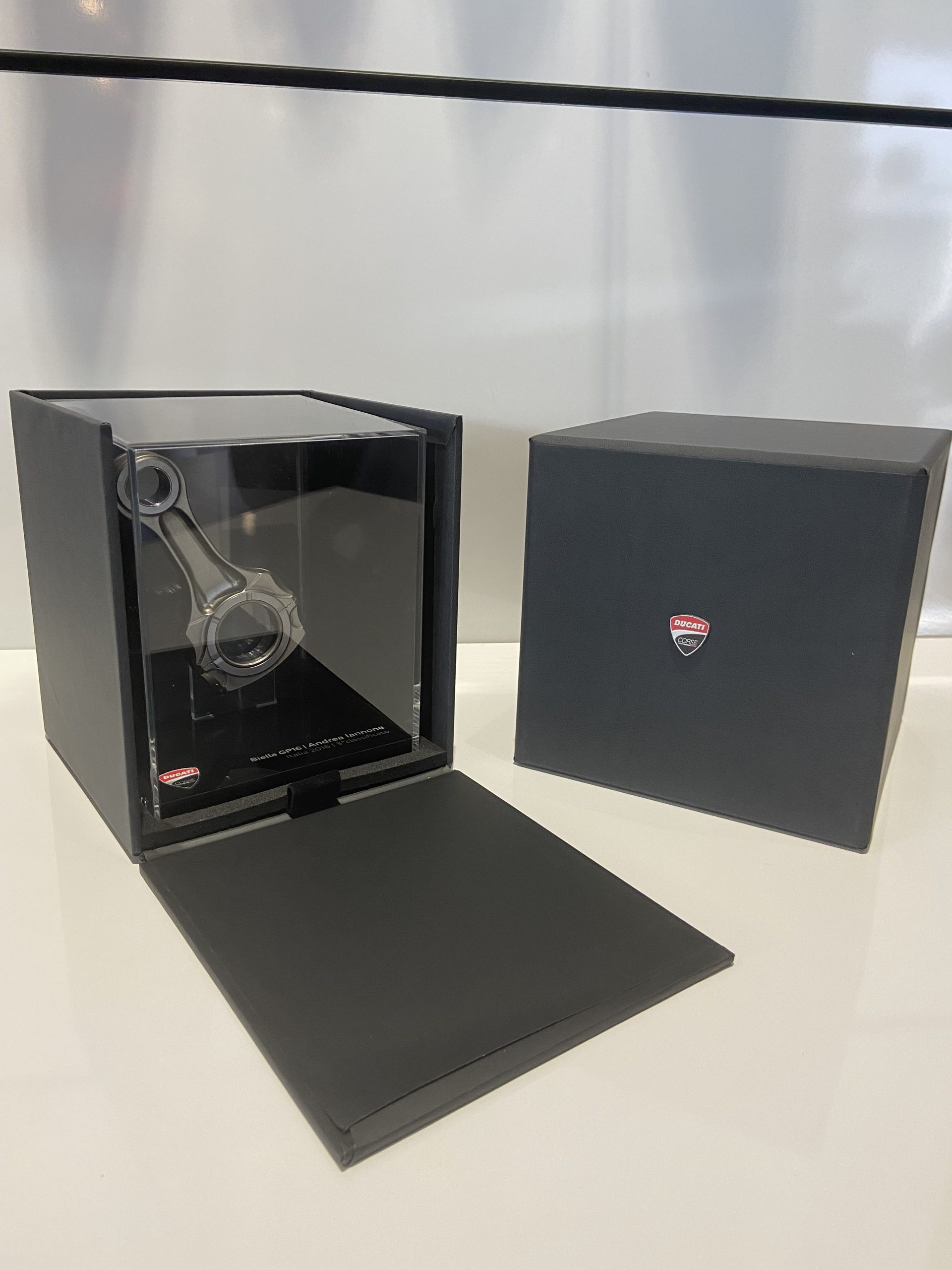Original Connecting Rod – Ducati Desmosedici GP16